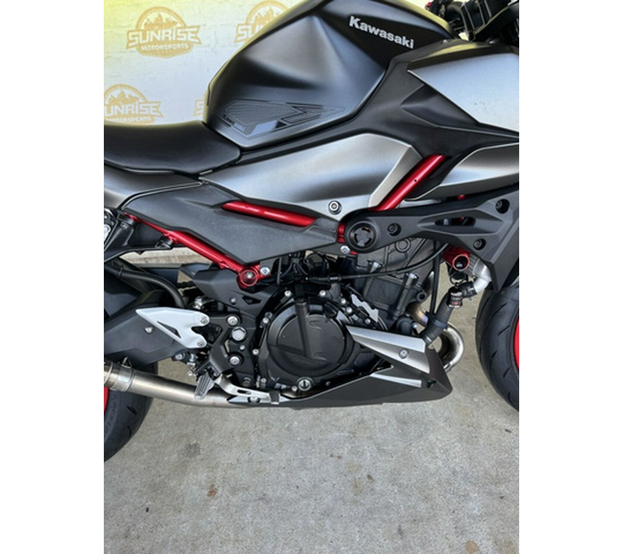2024 Kawasaki Z500 SE ABS
