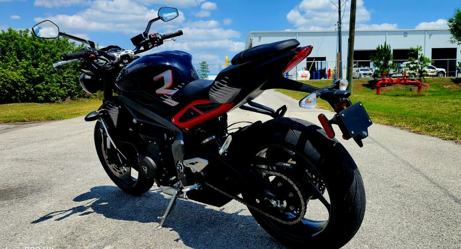 2022 Triumph Street Triple R