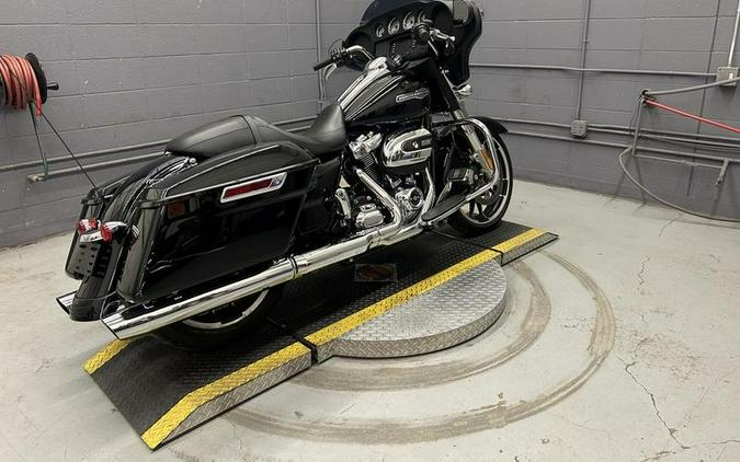 2021 Harley-Davidson® FLHX - Street Glide®
