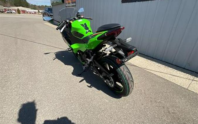 2024 Kawasaki Ninja 500 KRT Edition SE ABS