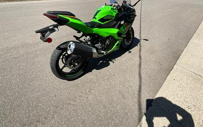 2024 Kawasaki Ninja 500 KRT Edition SE ABS