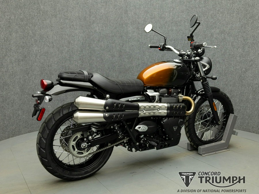 2024 TRIUMPH SCRAMBLER 900 STEALTH EDITION