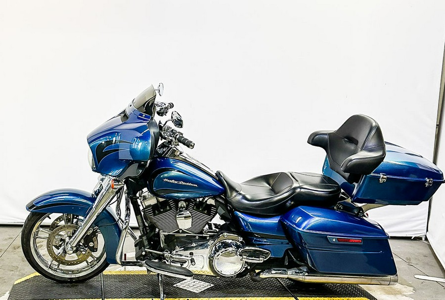 2014 Harley-Davidson® FLHX - Street Glide®