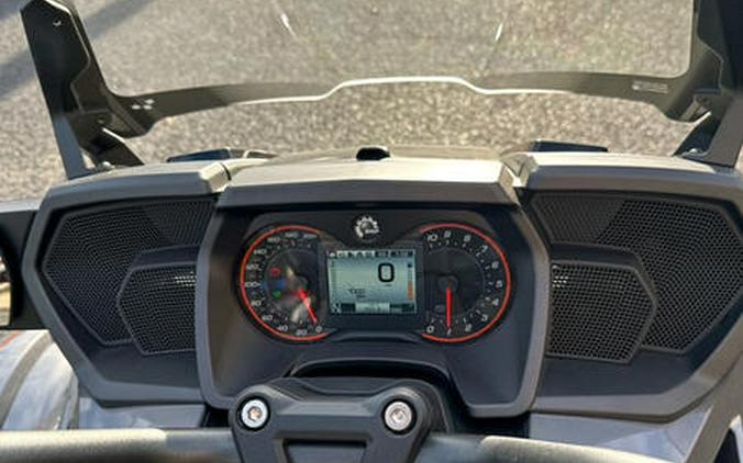 2017 Can-Am® Spyder® F3 Limited 6-Speed Semi-Automatic (SE6)