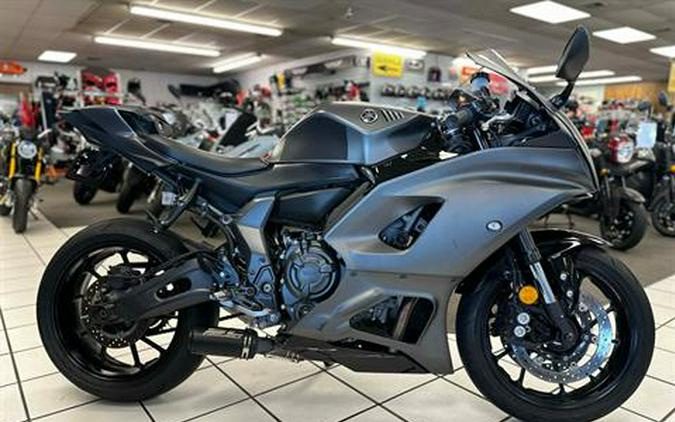 2024 Yamaha YZF-R7