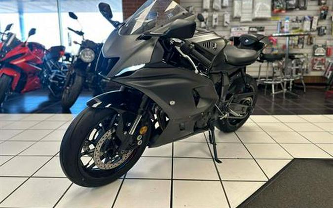 2024 Yamaha YZF-R7