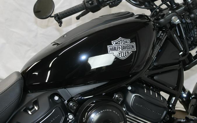 2026 Harley-Davidson® Nightster® Vivid Black