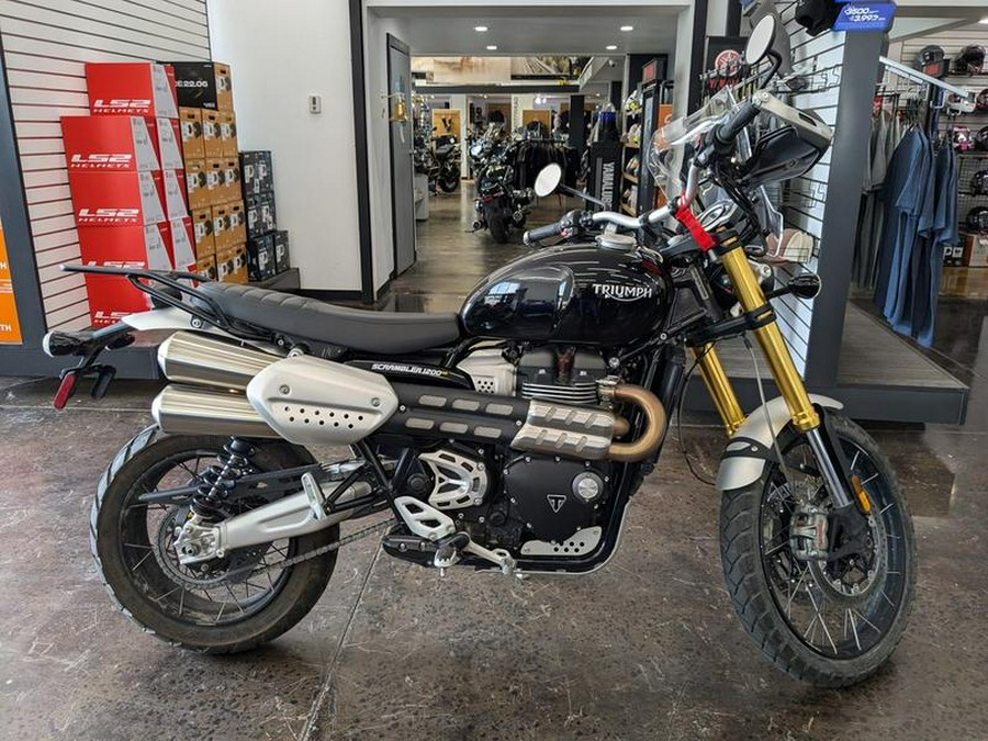 2022 Triumph Scrambler 1200 XE Sapphire Black