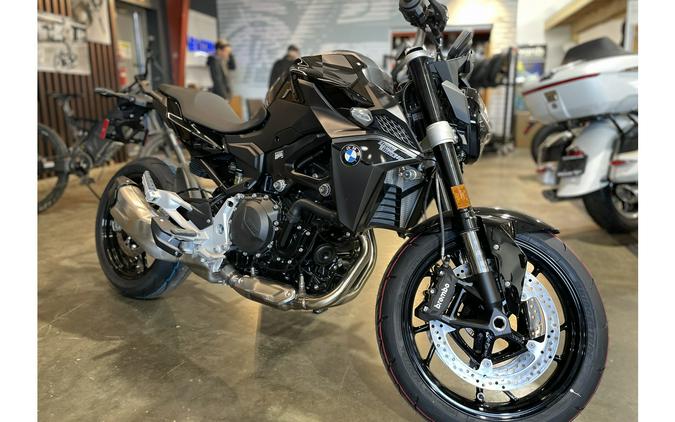 2024 BMW F 900 R