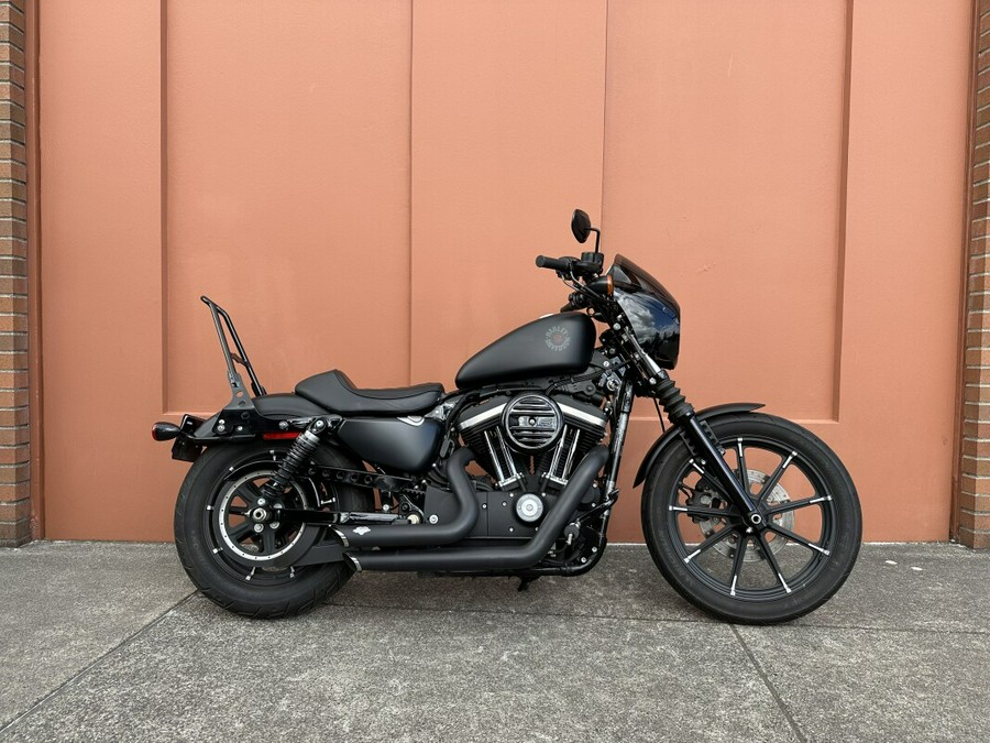 2022 Harley-Davidson Iron 883 BLACK DENIM