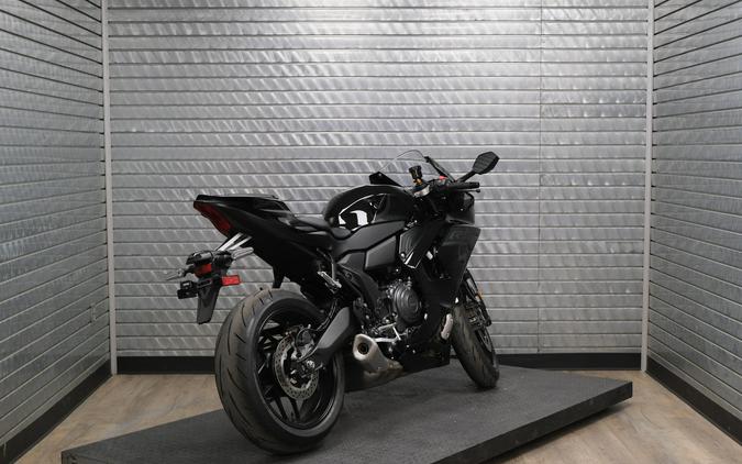 2026 YAMAHA YZF-R7
