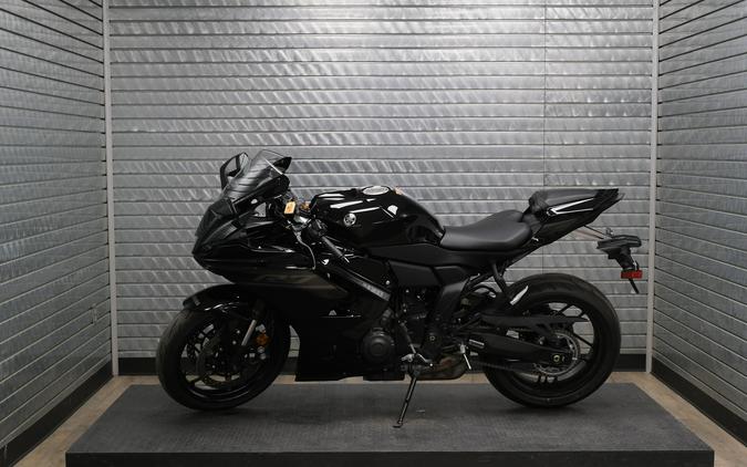2026 YAMAHA YZF-R7