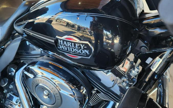 FLHTCUTG 2013 Tri Glide Ultra Classic