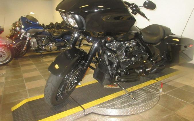 2019 Harley-Davidson® FLTRXS - Road Glide® Special