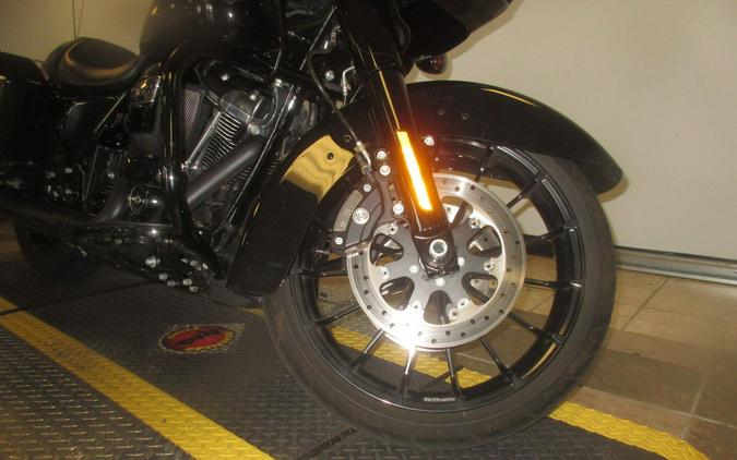 2019 Harley-Davidson® FLTRXS - Road Glide® Special