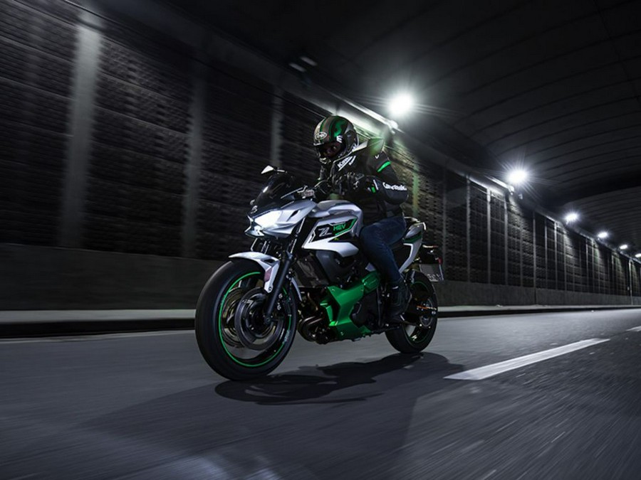 2024 Kawasaki Z7 Hybrid ABS