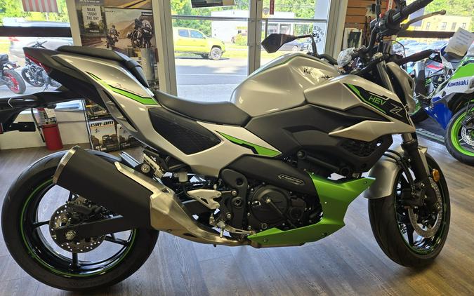 2024 Kawasaki Z7 Hybrid ABS