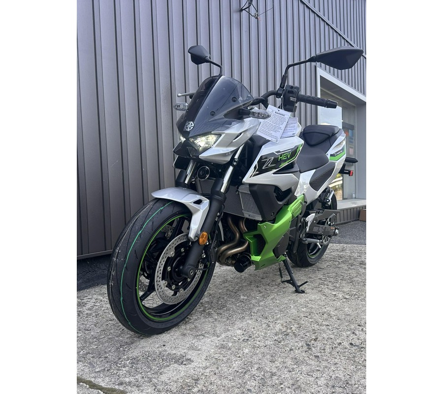 2024 Kawasaki Z7 Hybrid ABS