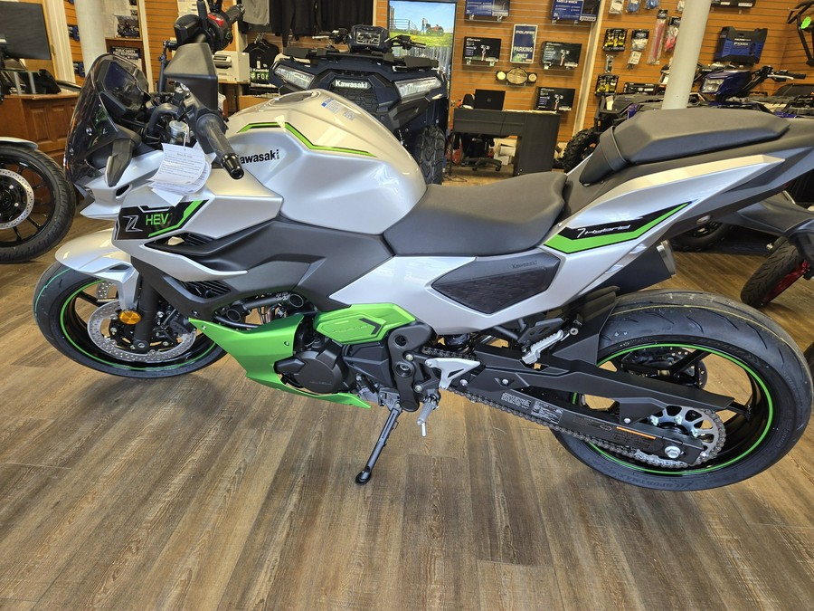 2024 Kawasaki Z7 Hybrid ABS