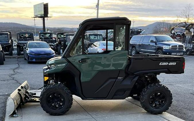 2026 Can-Am® Defender DPS CAB HD9 Compass Green