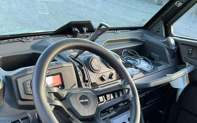 2026 Can-Am® Defender DPS CAB HD9 Compass Green