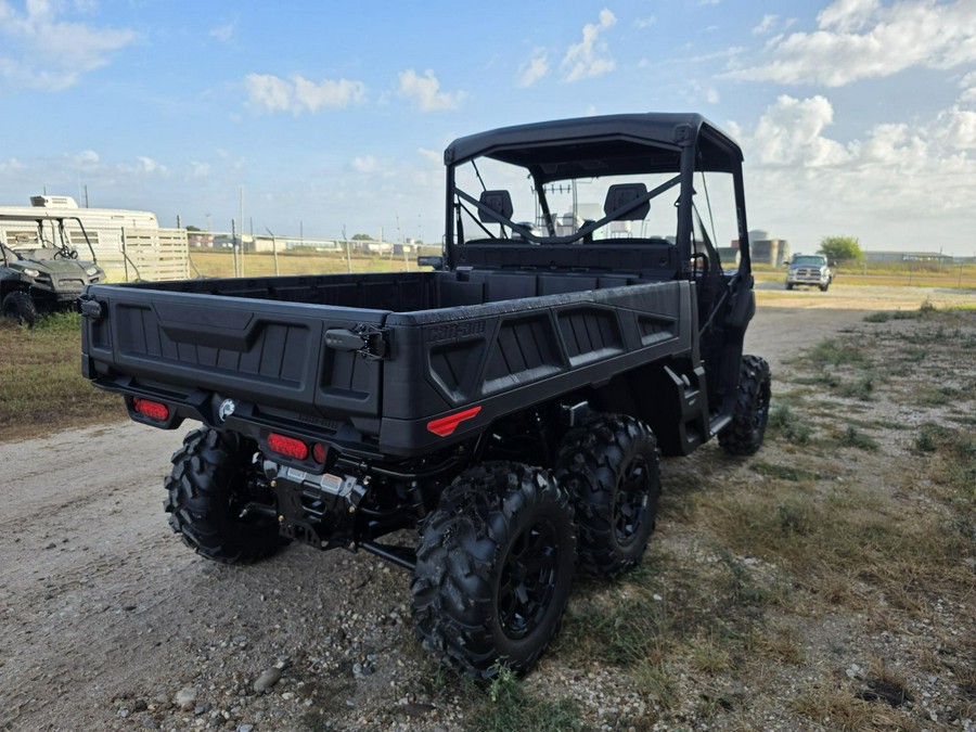 2026 Can-Am Defender 6X6 XT HD10