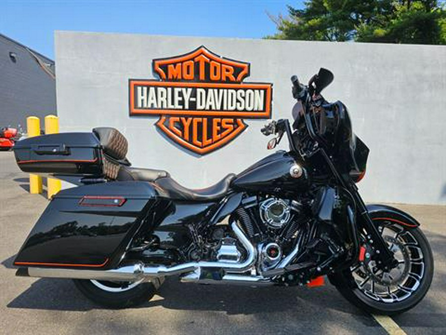 2017 Harley-Davidson Street Glide Special