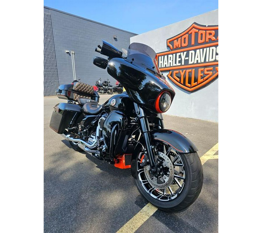 2017 Harley-Davidson Street Glide Special