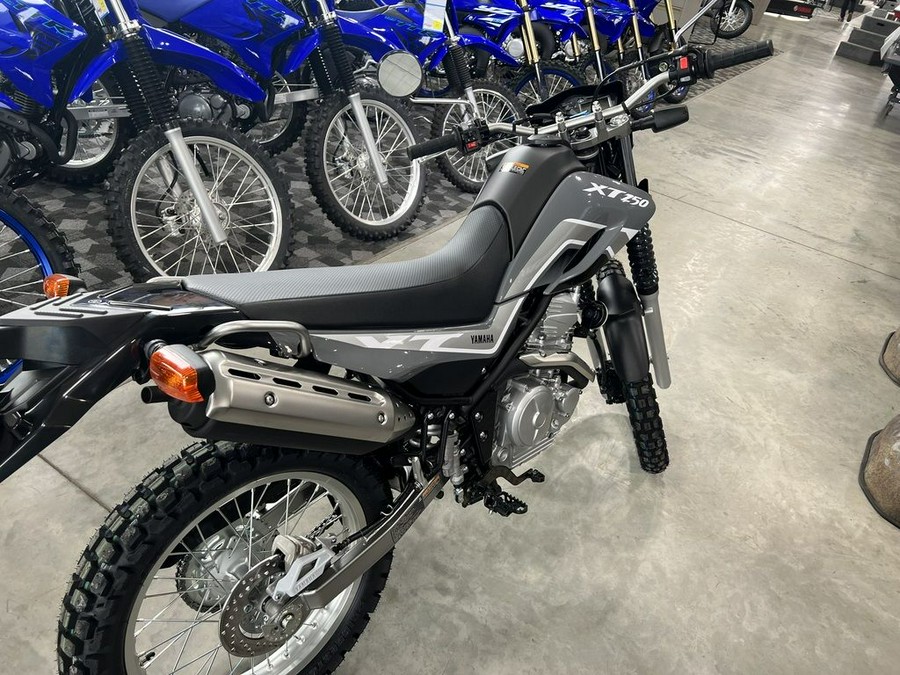 2025 Yamaha XT250