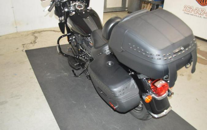 2021 Harley-Davidson® FLHCS - Heritage Classic 114