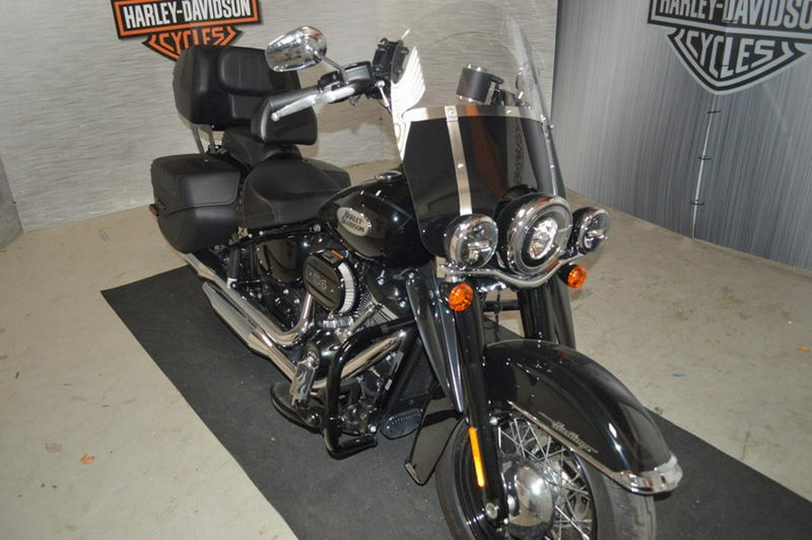 2021 Harley-Davidson® FLHCS - Heritage Classic 114