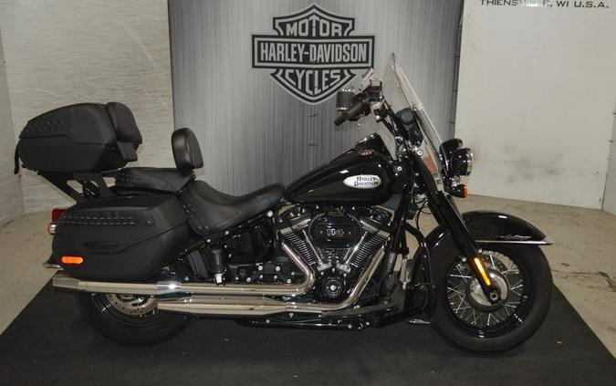 2021 Harley-Davidson® FLHCS - Heritage Classic 114