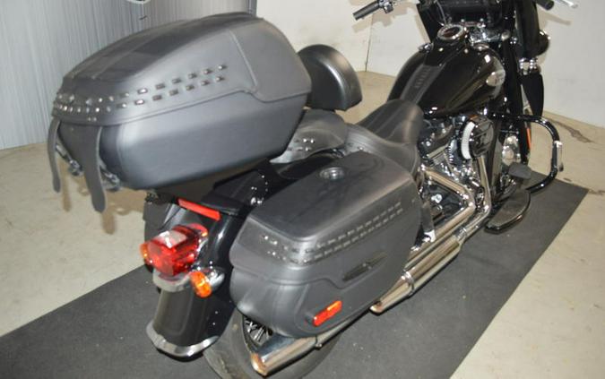 2021 Harley-Davidson® FLHCS - Heritage Classic 114