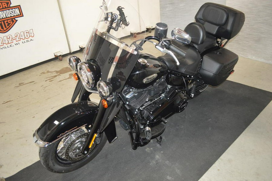 2021 Harley-Davidson® FLHCS - Heritage Classic 114