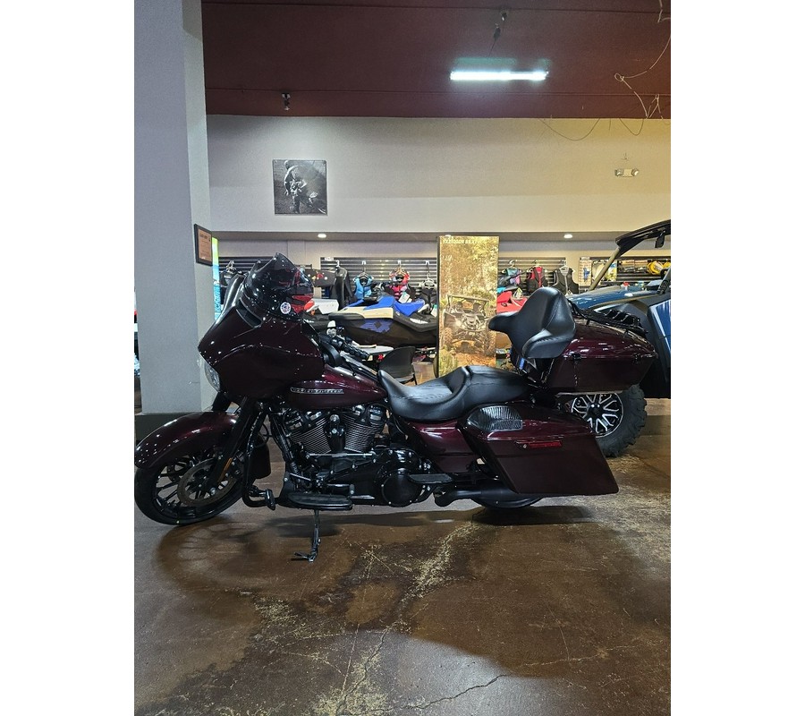 2018 Harley-Davidson® STREET GLIDE SPECIAL