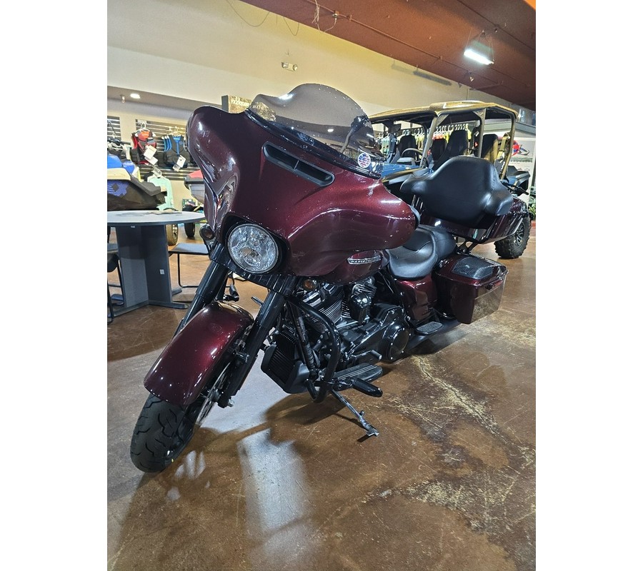 2018 Harley-Davidson® STREET GLIDE SPECIAL