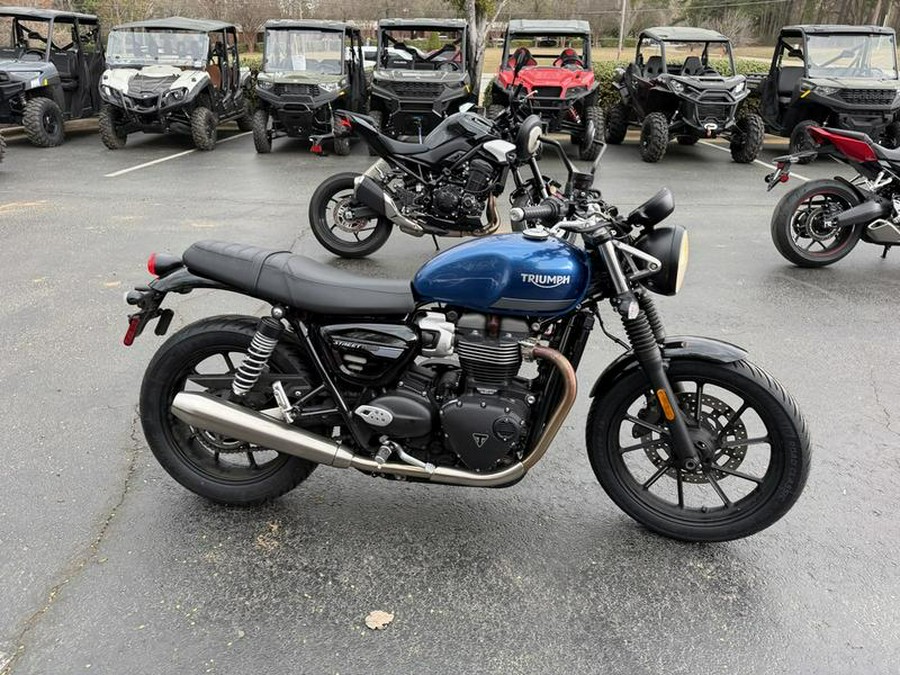 2022 Triumph Street Twin Cobalt Blue
