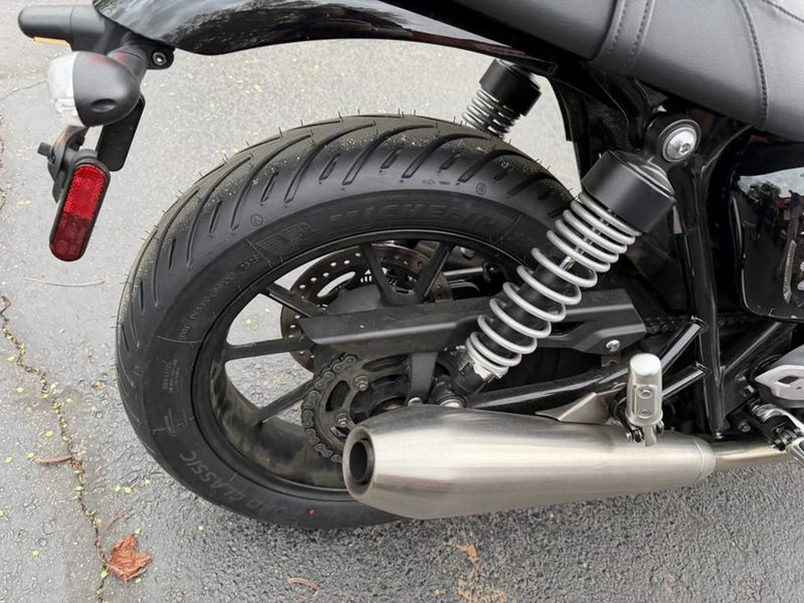 2022 Triumph Street Twin Cobalt Blue