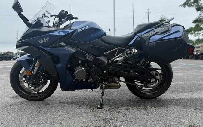 2022 Suzuki GSX-S1000GT+