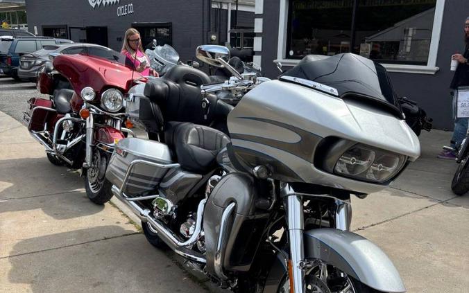 2016 Harley-Davidson CVO ROAD GLIDE ULTRA FLTRUSE