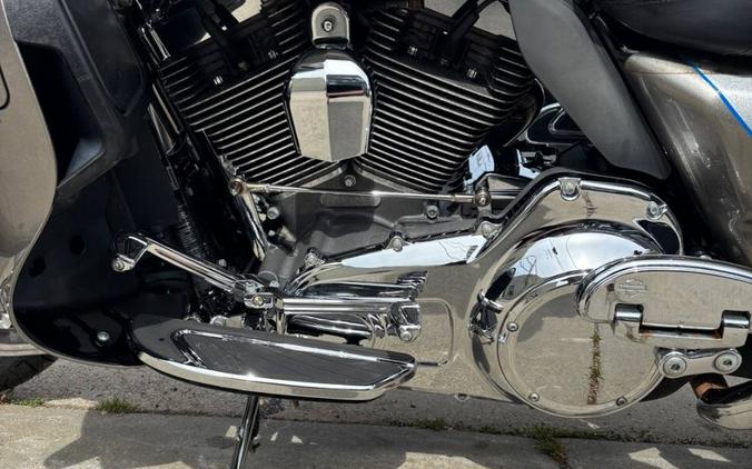 2016 Harley-Davidson CVO ROAD GLIDE ULTRA FLTRUSE