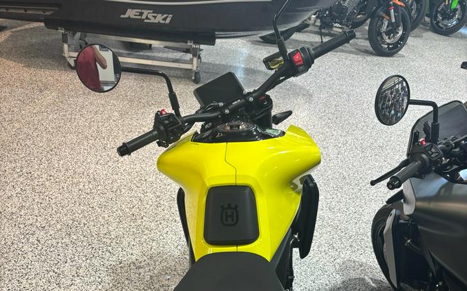 2026 Husqvarna Vitpilen 801