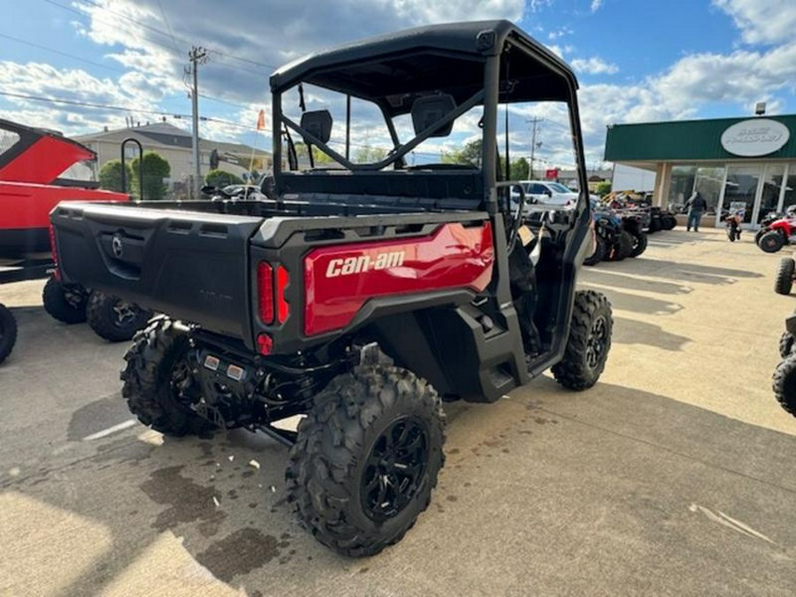 2024 Can-Am® Defender XT HD10