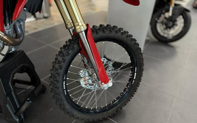 2026 Ducati Desmo450 MX
