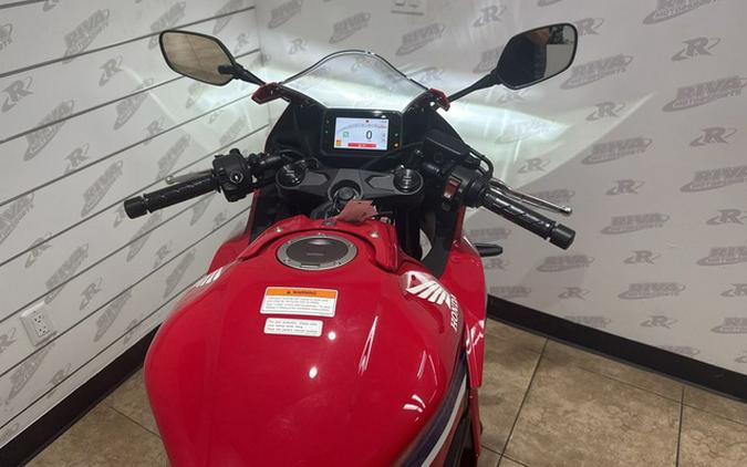 2026 Honda CBR650R E-Clutch