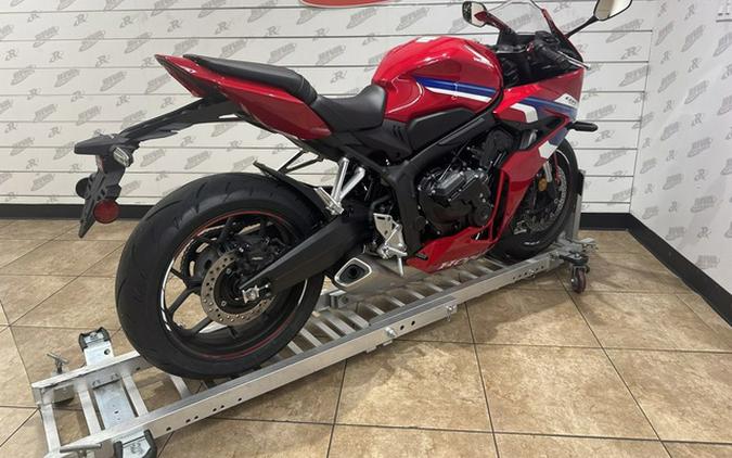 2026 Honda CBR650R E-Clutch