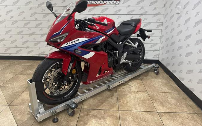 2026 Honda CBR650R E-Clutch