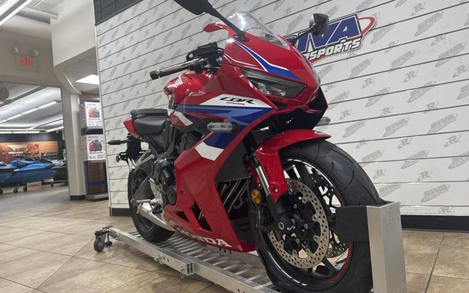 2026 Honda CBR650R E-Clutch