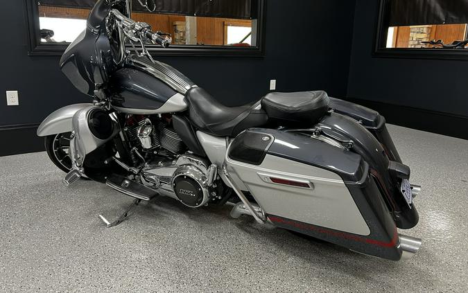 2019 Harley-Davidson CVO™ Street Glide®