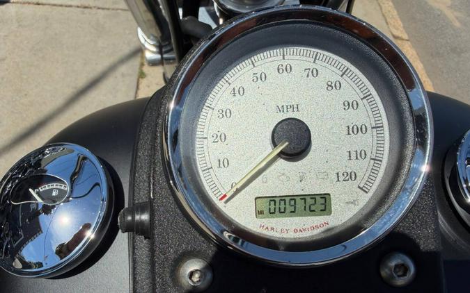 2011 Harley-Davidson Dyna Street Bob FXDB